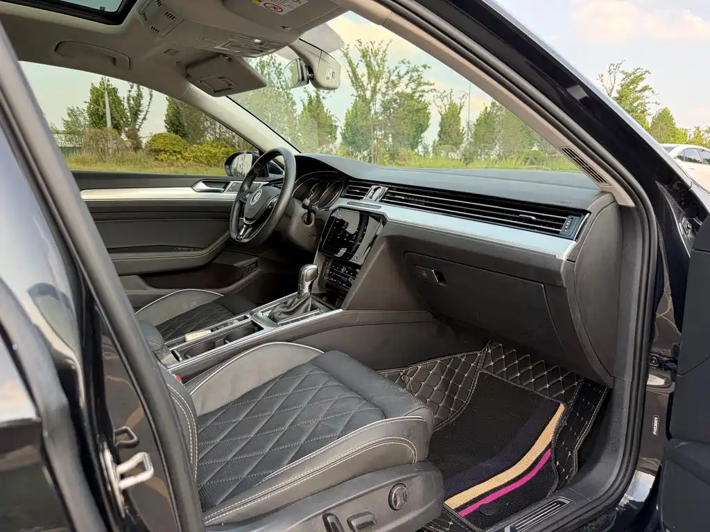 Volkswagen Magotan PHEV — миниатюра 16