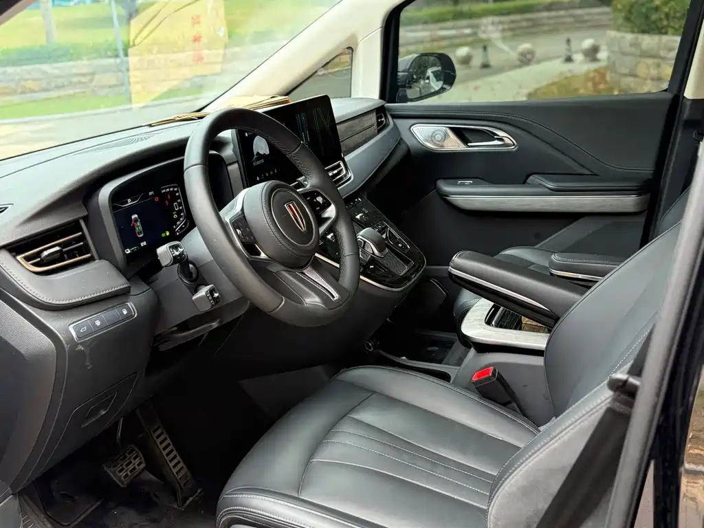 Hongqi Hongqi HQ9 PHEV — миниатюра 4