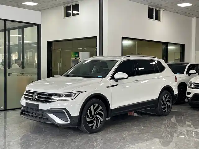 Volkswagen Tiguan L