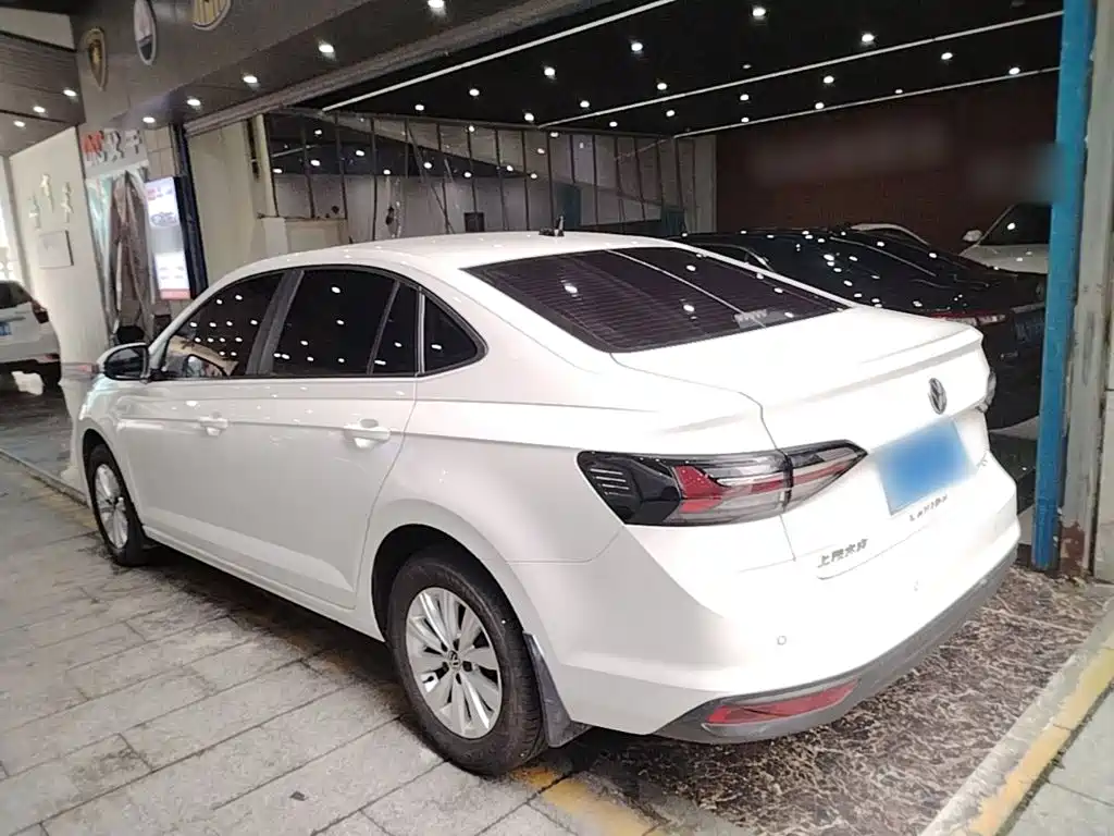 Volkswagen Lavida — миниатюра 5