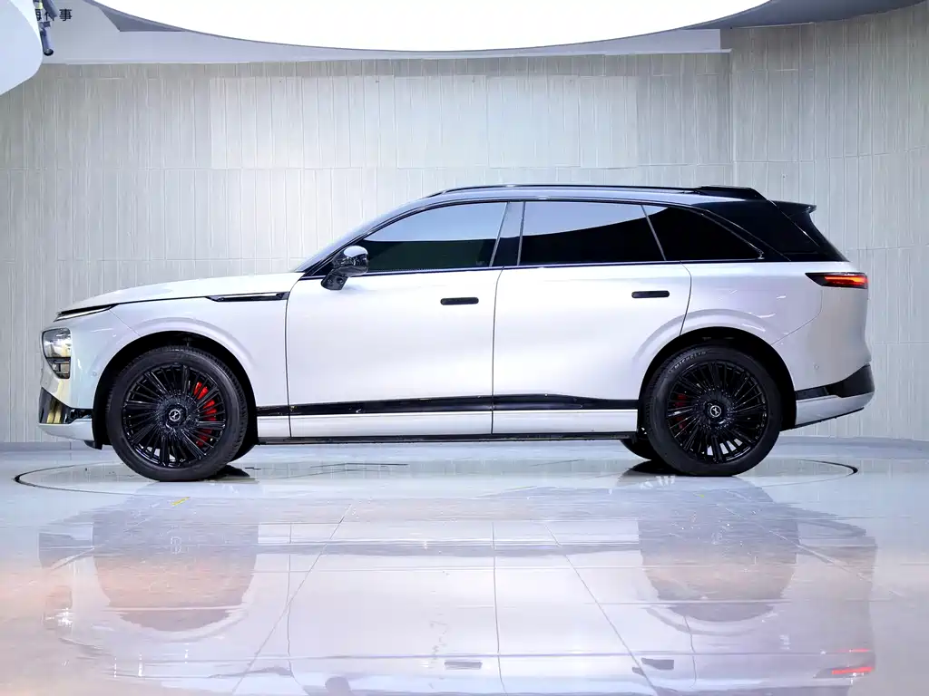 XPeng G9 — миниатюра 4