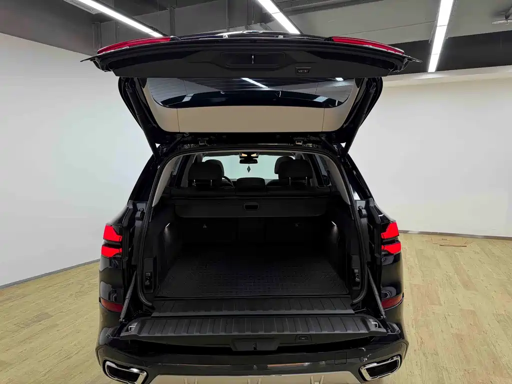 BMW X5 — миниатюра 32