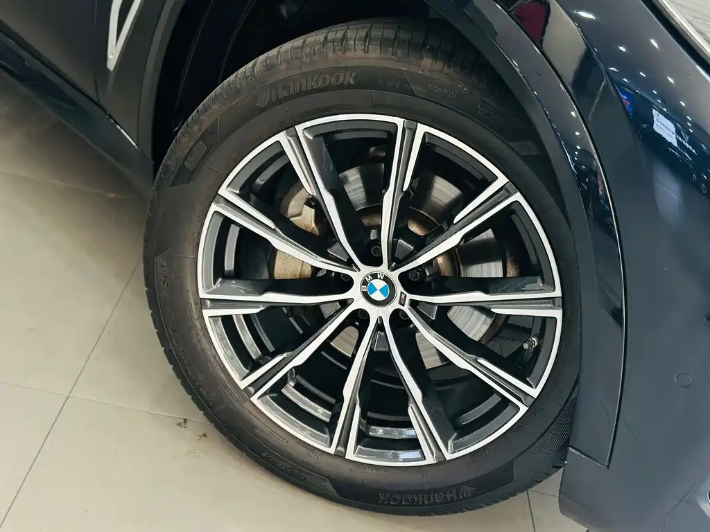 BMW X5 — миниатюра 10