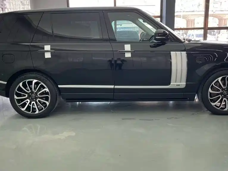 Land Rover Range Rover — миниатюра 4