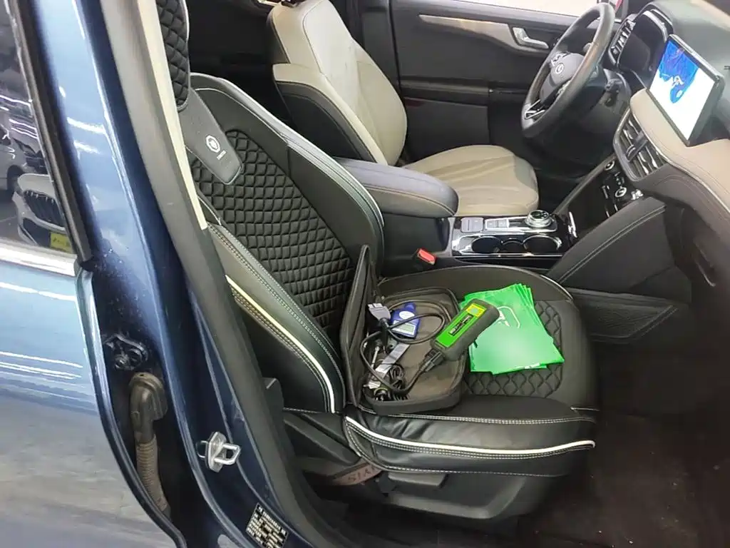Ford Escape — миниатюра 25