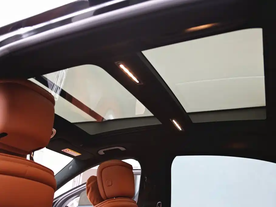 Mercedes-Benz S-Class — миниатюра 22
