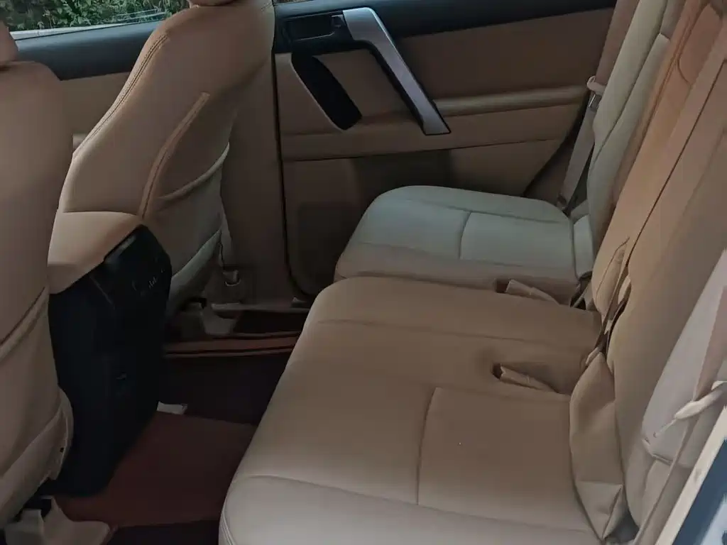 Toyota Prado (Import) — миниатюра 5
