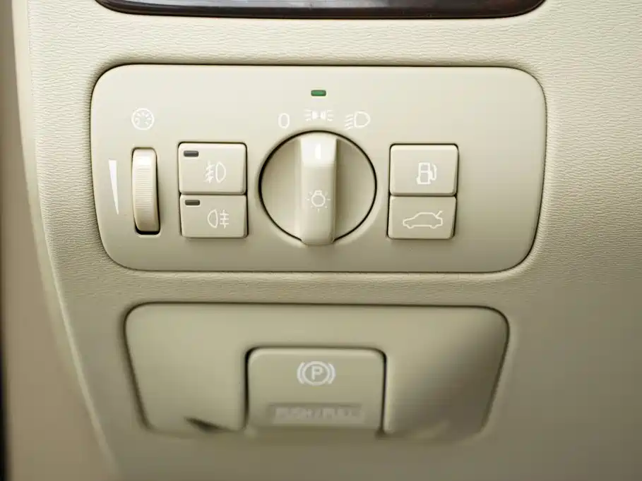 Volvo S80L — миниатюра 9