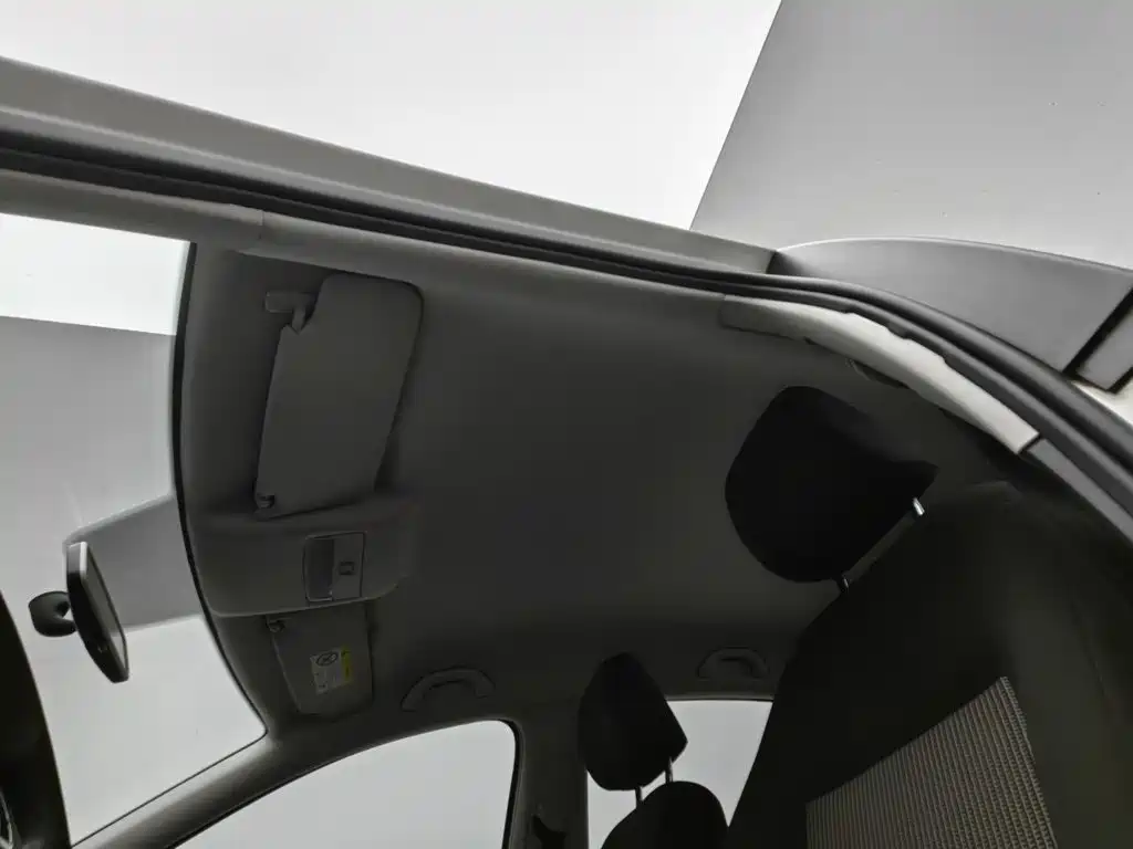 Volkswagen Polo — миниатюра 14