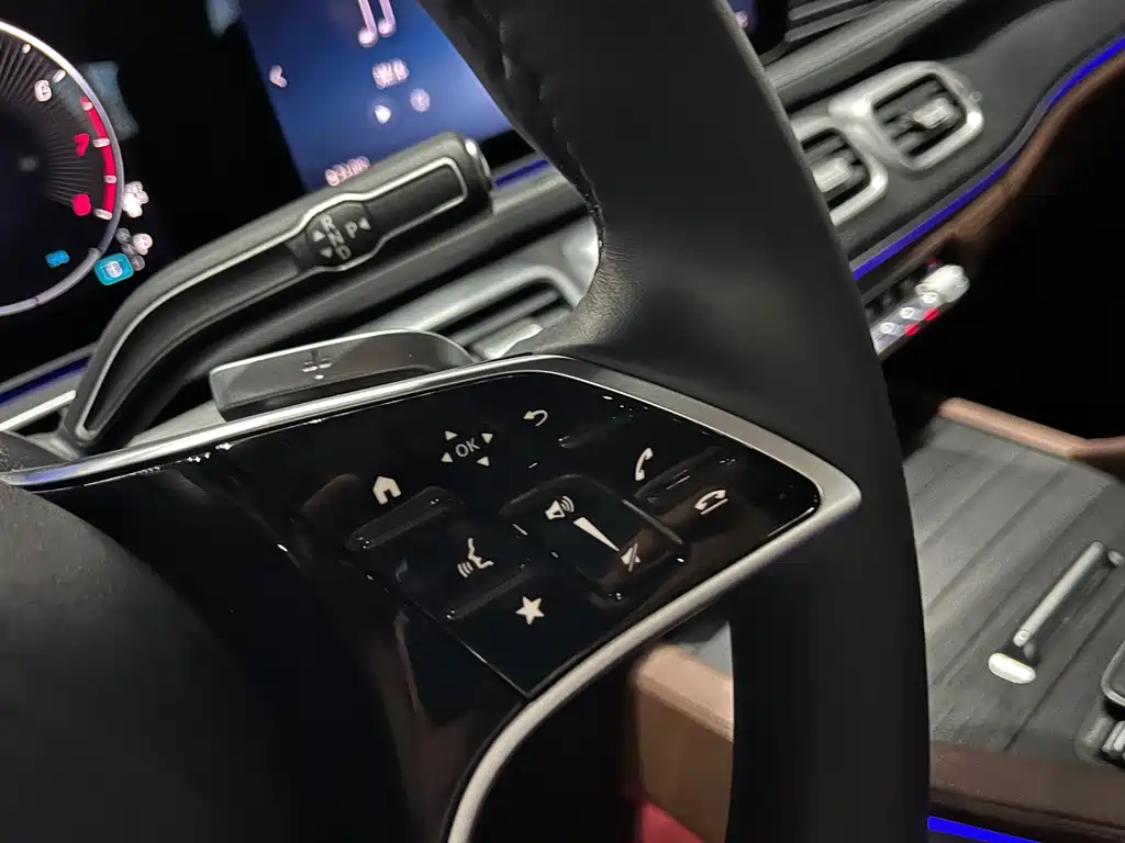 Mercedes-Benz GLE (Import) — миниатюра 19