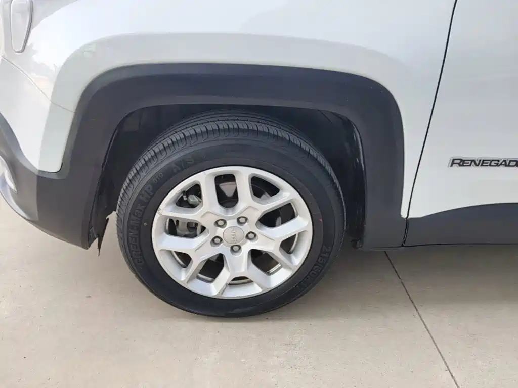 Jeep Renegade — миниатюра 23
