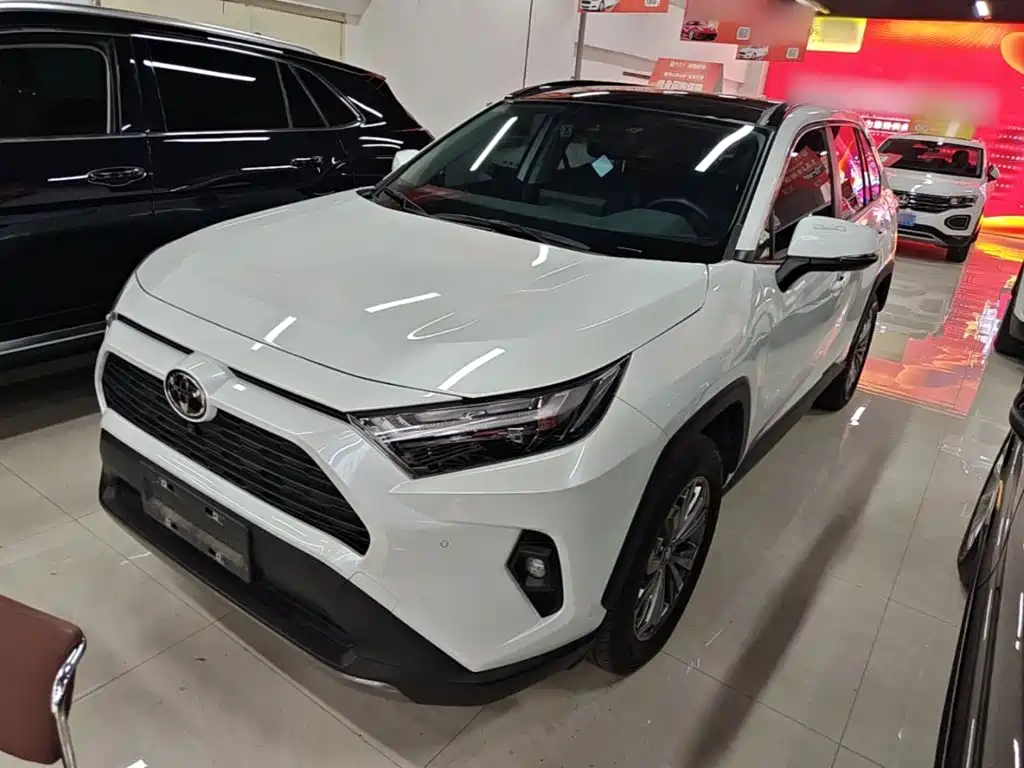 Toyota RAV4 2024