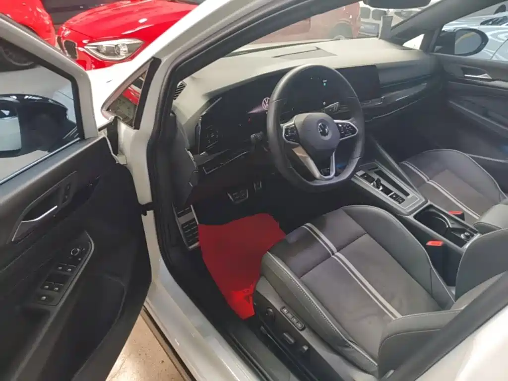 Volkswagen Golf — миниатюра 16