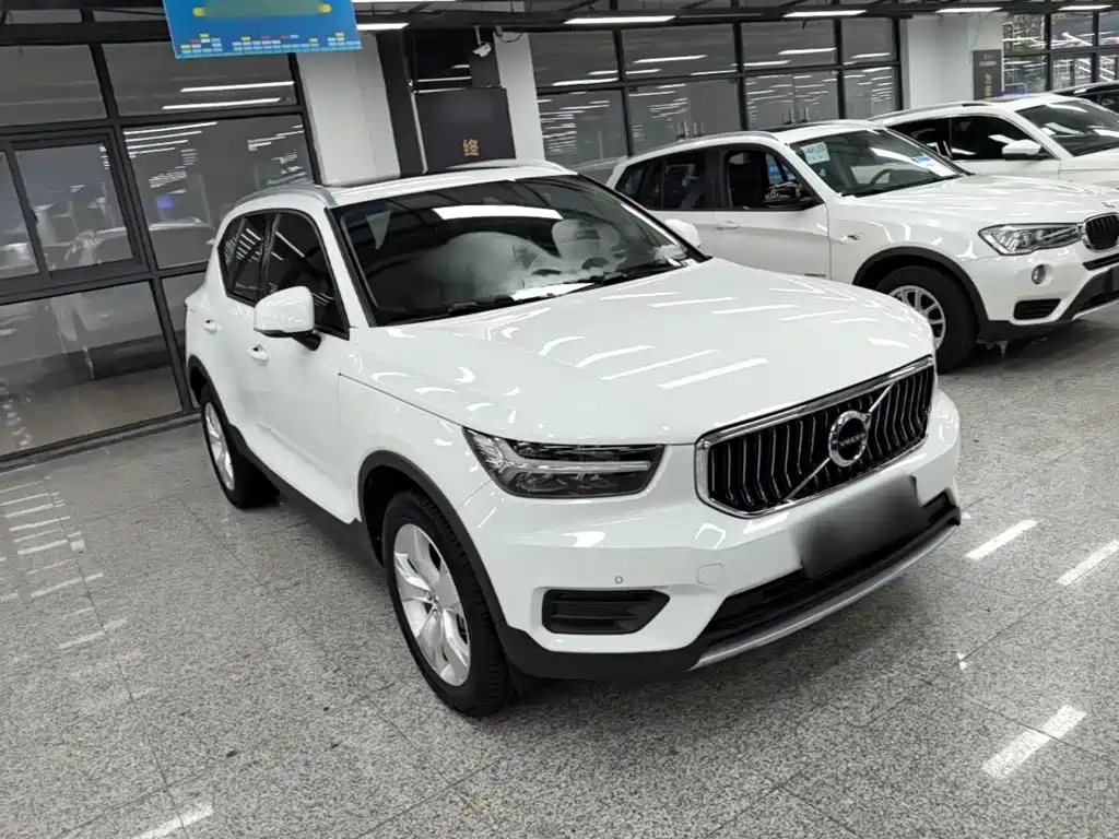 Volvo XC40 — миниатюра 4