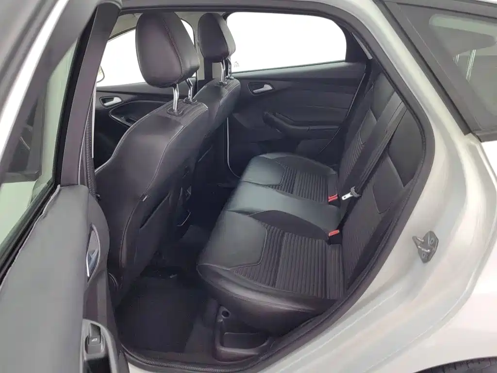 Ford Focus — миниатюра 15