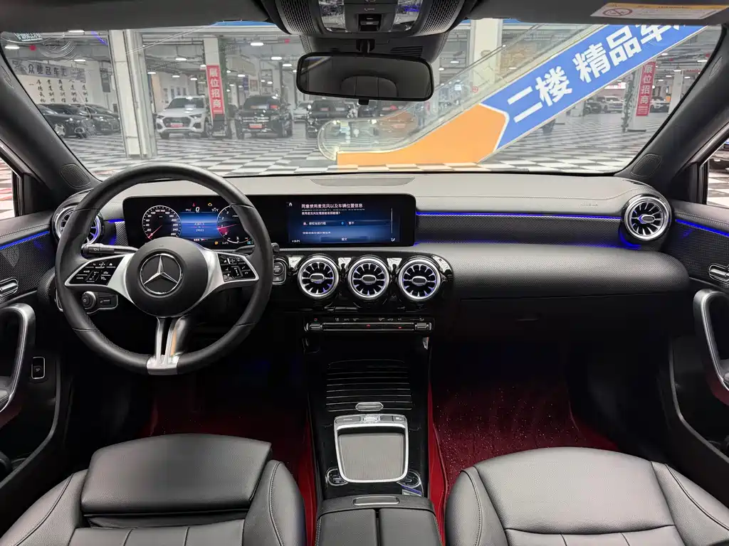 Mercedes-Benz A-Class — миниатюра 12