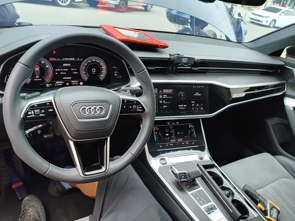 Audi A6L — миниатюра 10