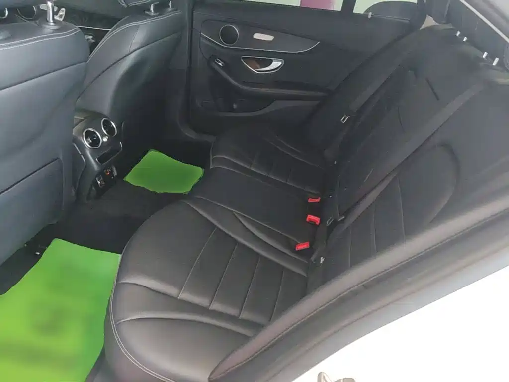 Mercedes-Benz C-Class — миниатюра 17