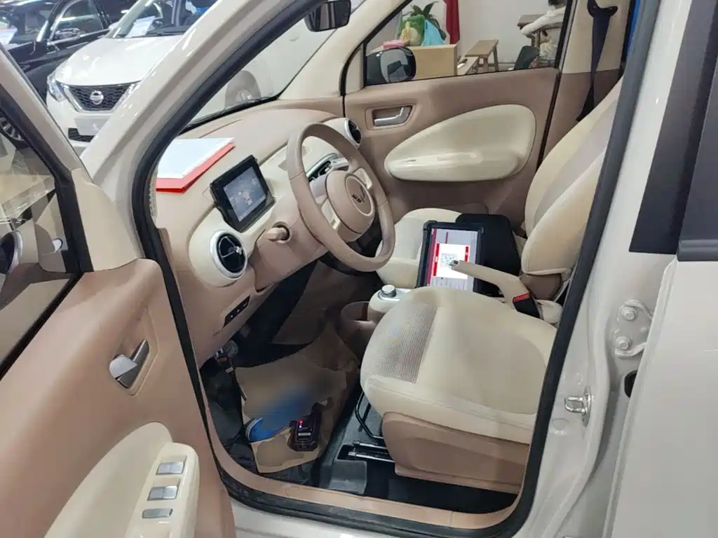 Wuling MINIEV — миниатюра 15