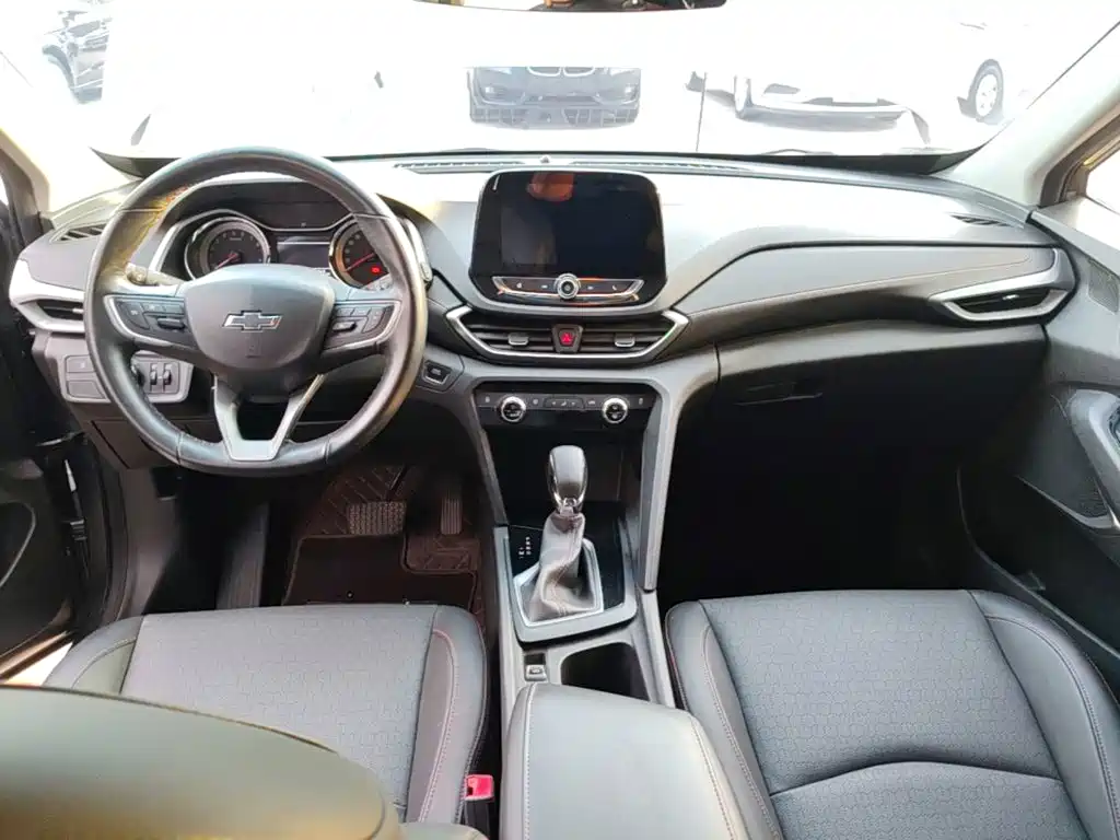 Chevrolet Volando — миниатюра 10