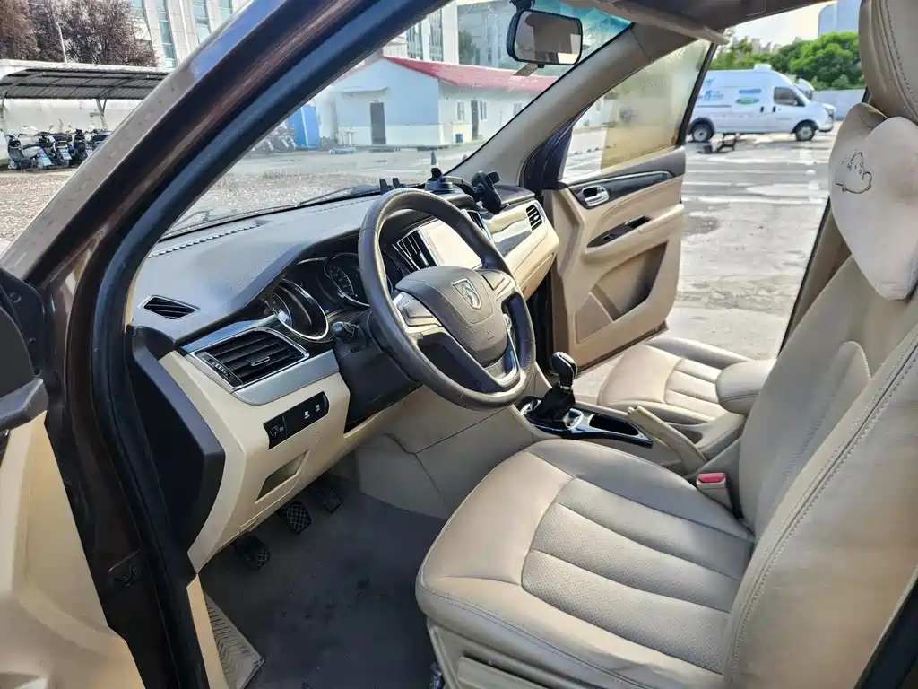Baojun 730 1.5L Manual Comfort Type 7 seats China V, фото 21