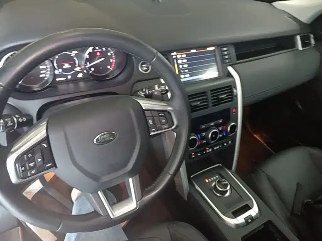Land Rover Discovery Sport — миниатюра 10