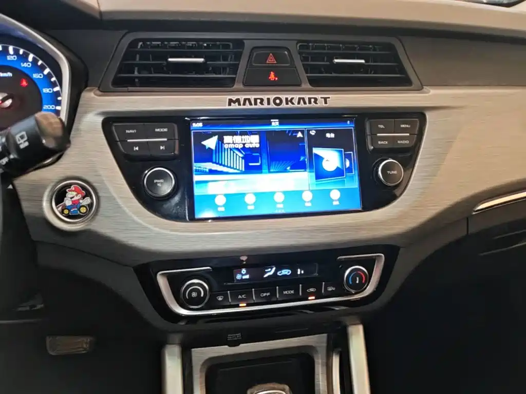 Geely Vision X3 — миниатюра 13