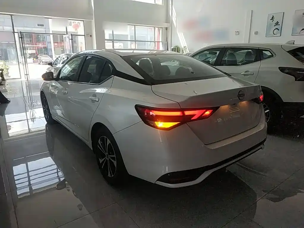 Nissan Sylphy — миниатюра 5