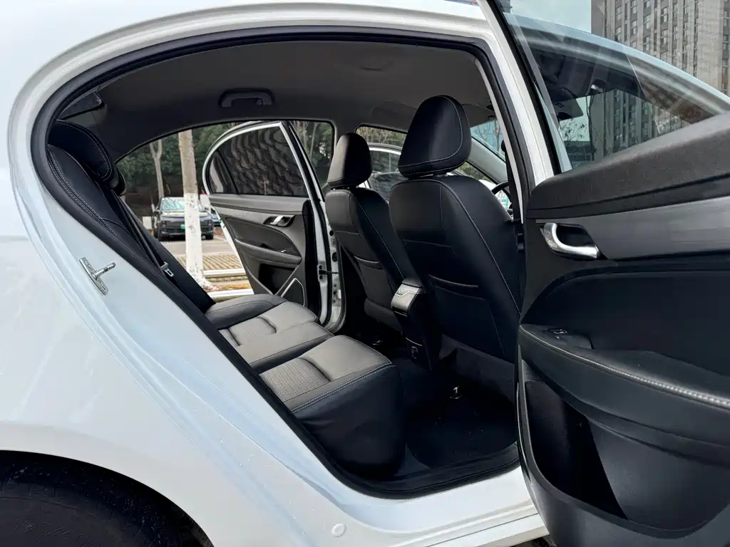 GEELY AUTOMOBILE EMGRAND