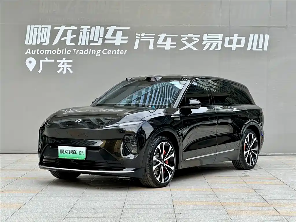 NIO ES8