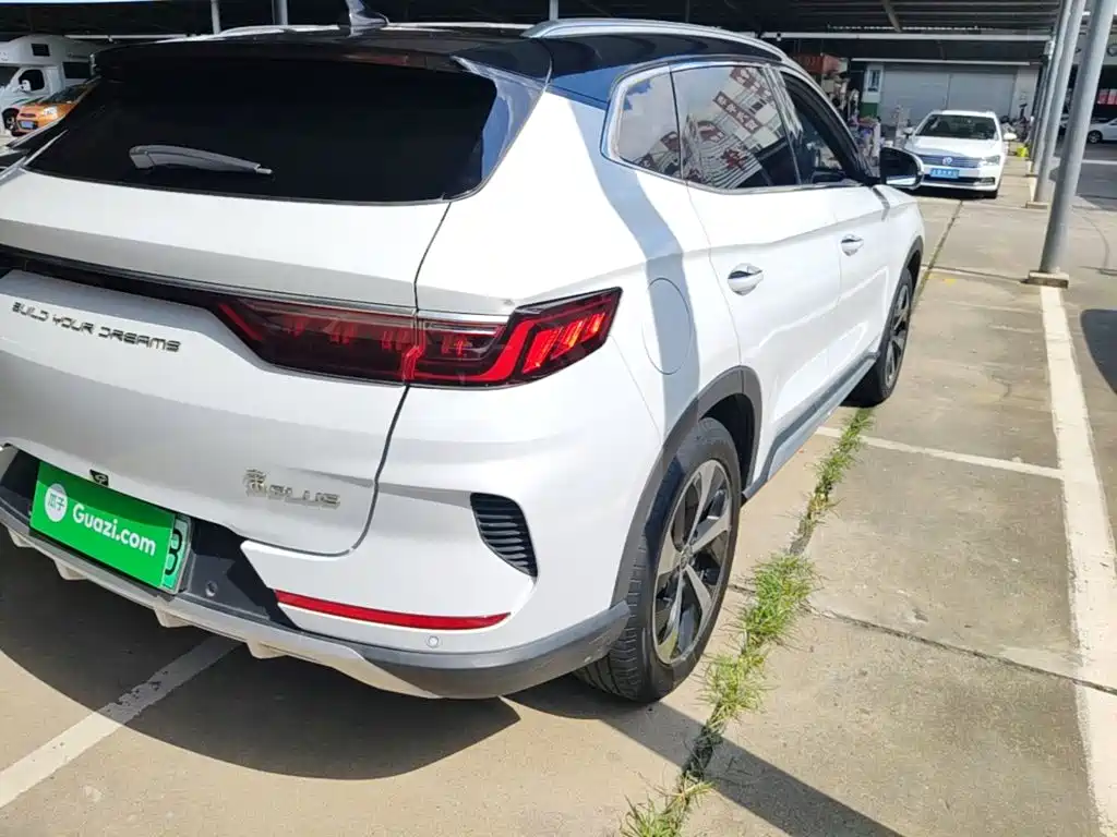 BYD PLUS New Energy — миниатюра 8