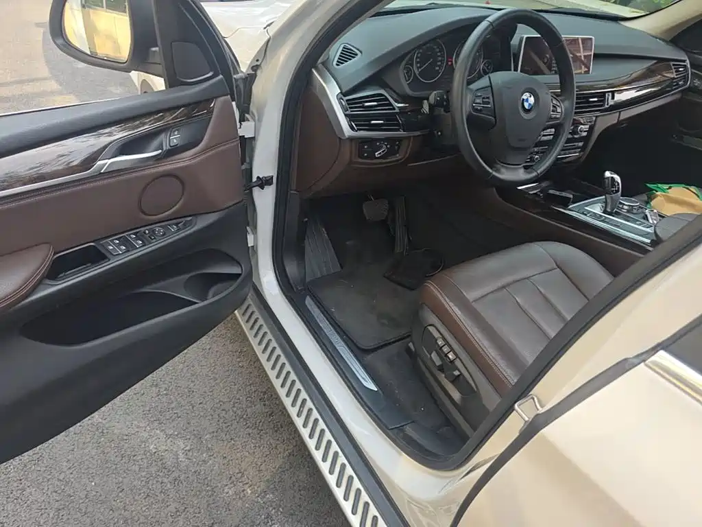 BMW X5 (Import) — миниатюра 16