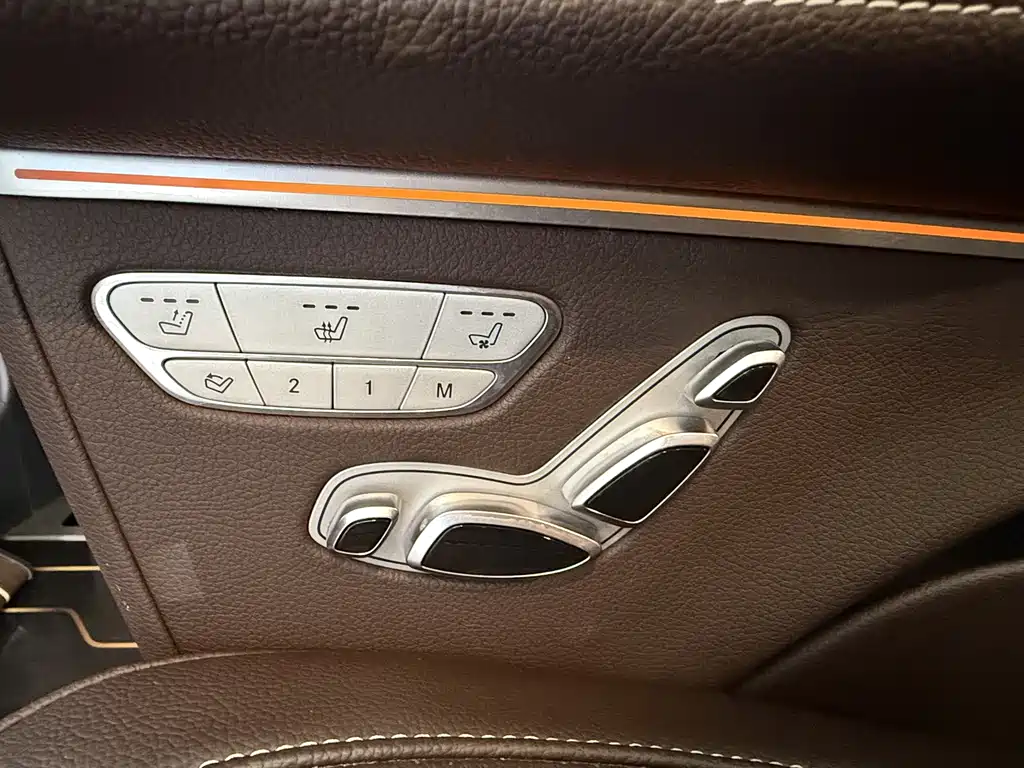 Mercedes-Benz V-Class — миниатюра 18
