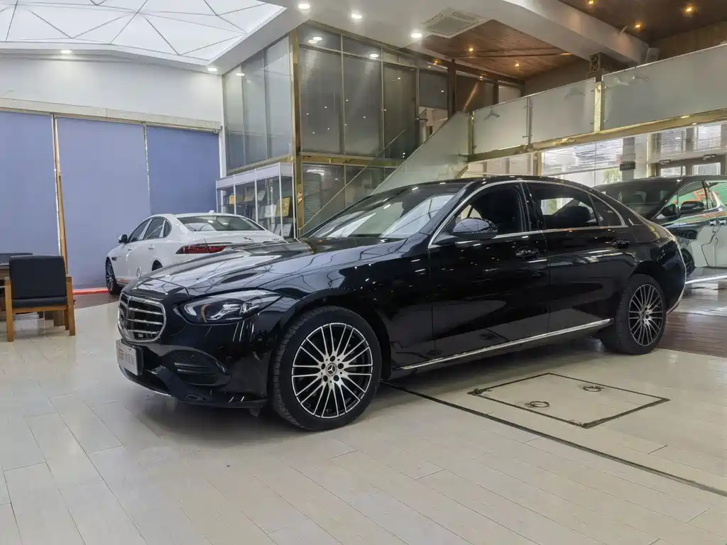 Mercedes-Benz C-Class 2023