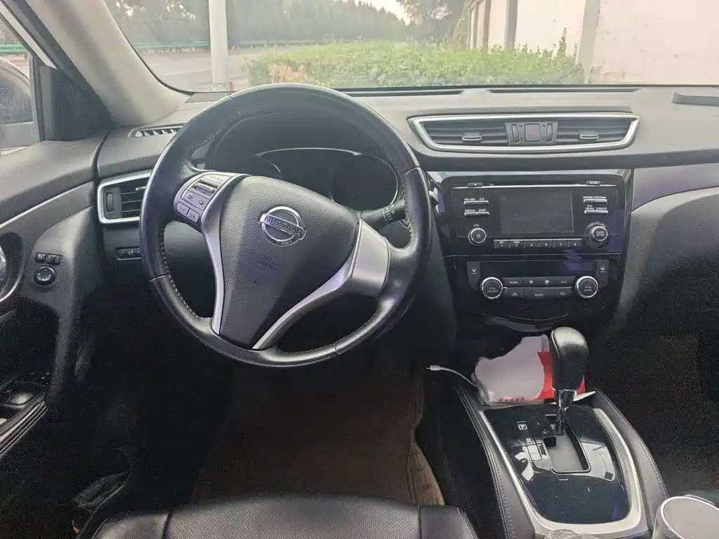 Nissan X-Trail — миниатюра 11