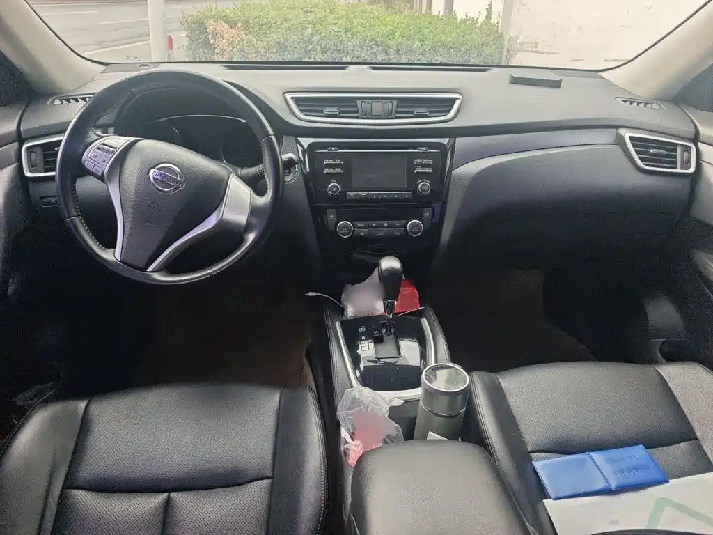Nissan X-Trail — миниатюра 10