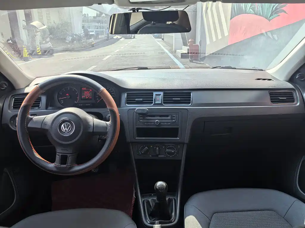 Volkswagen Santana — миниатюра 7