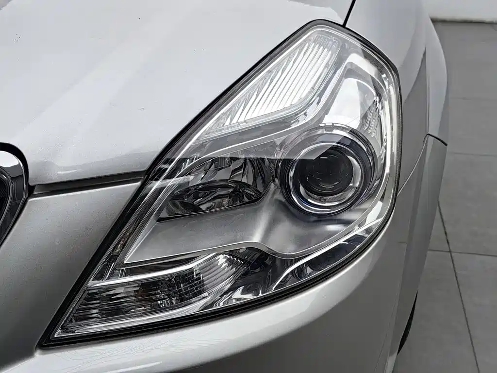 Buick Excelle — миниатюра 7