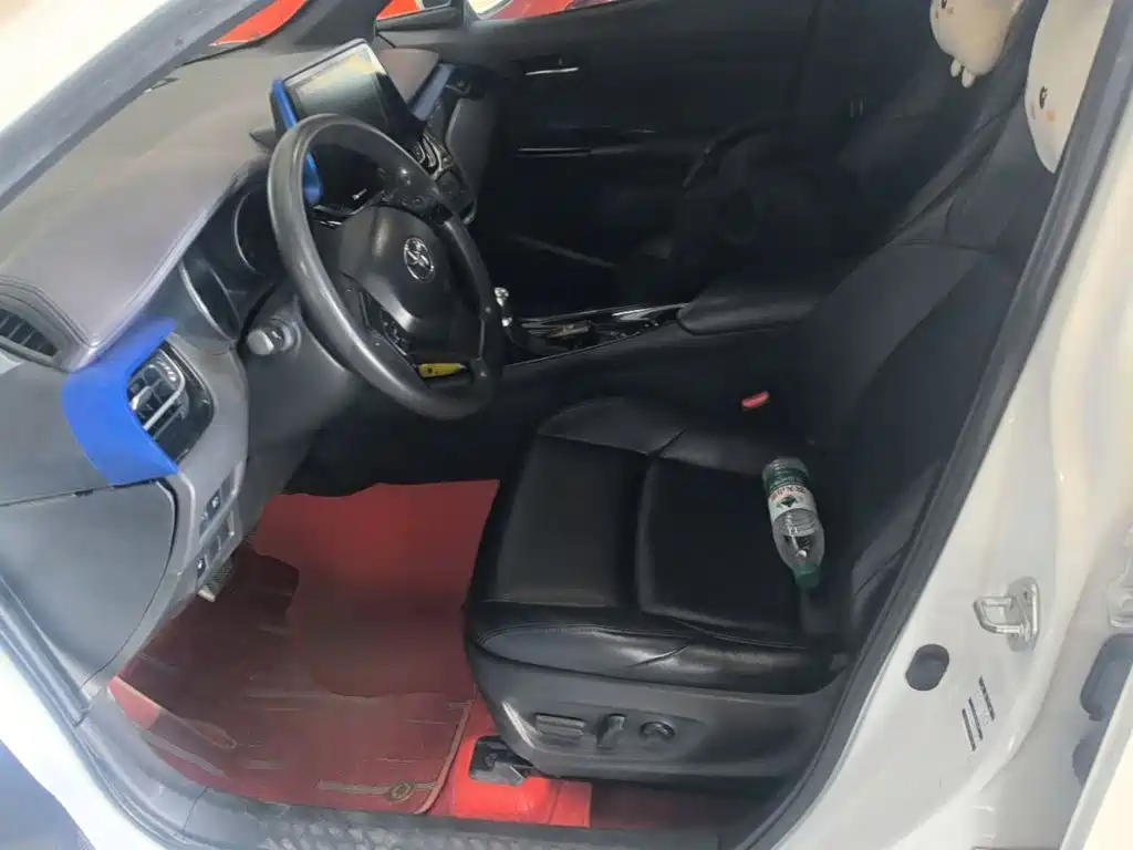 Toyota C-HR — миниатюра 15