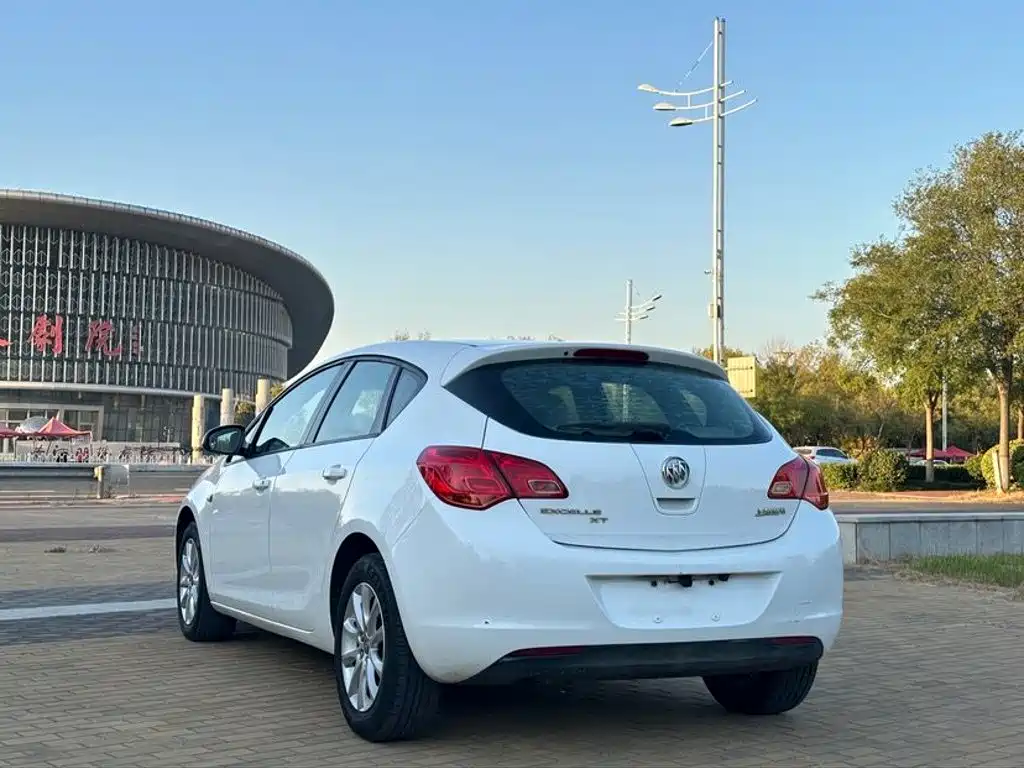 Buick Excelle — миниатюра 6