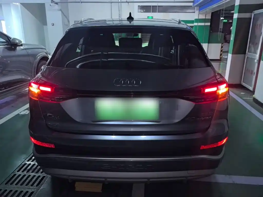 Audi Q4 e-tron — миниатюра 6