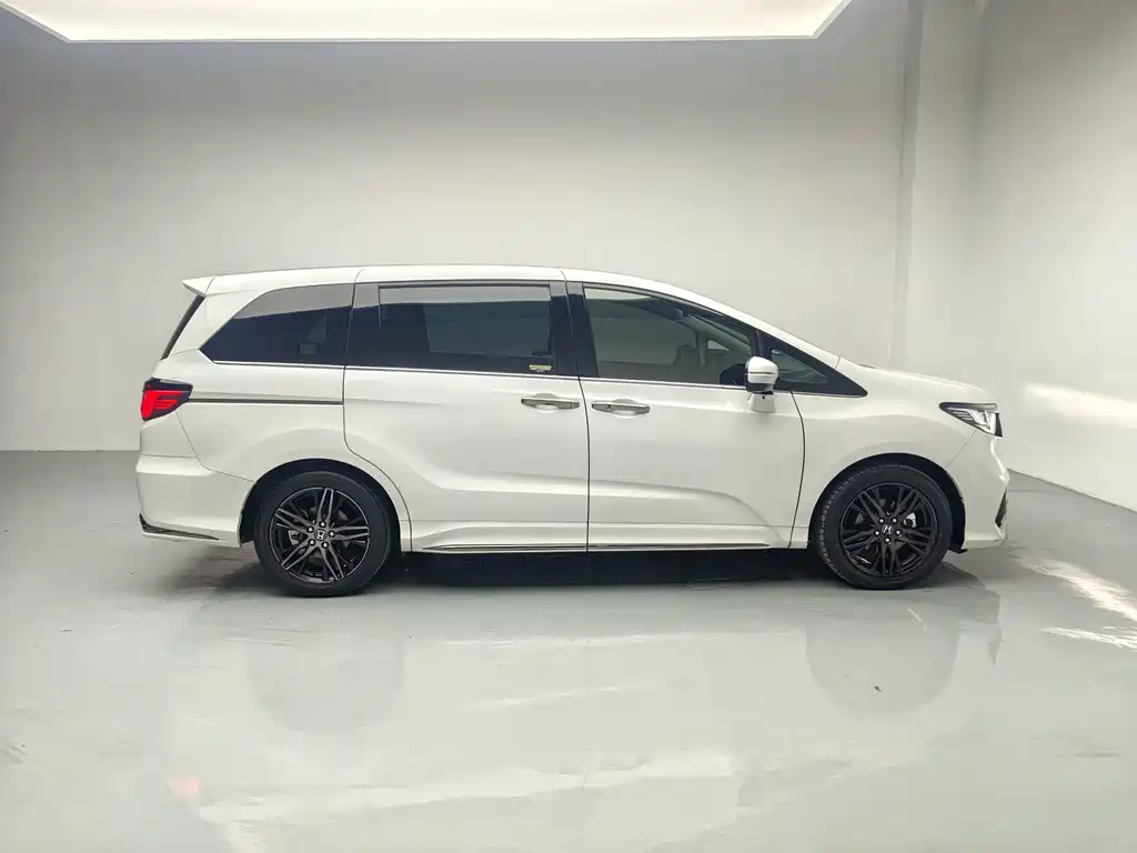 Honda Odyssey — миниатюра 7