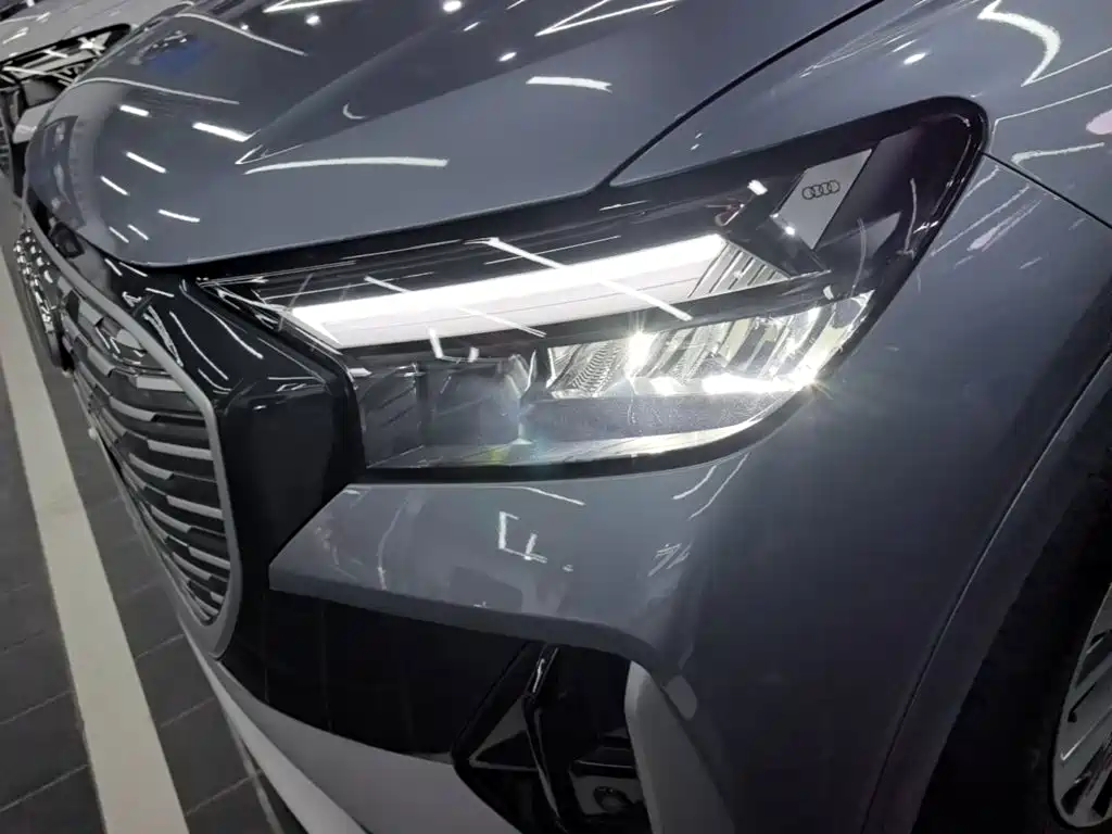 Audi Q4 e-tron — миниатюра 24