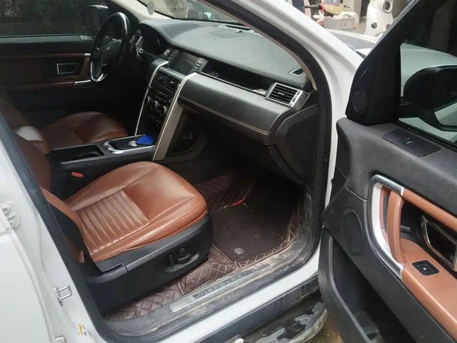 Land Rover Discovery Sport — миниатюра 8