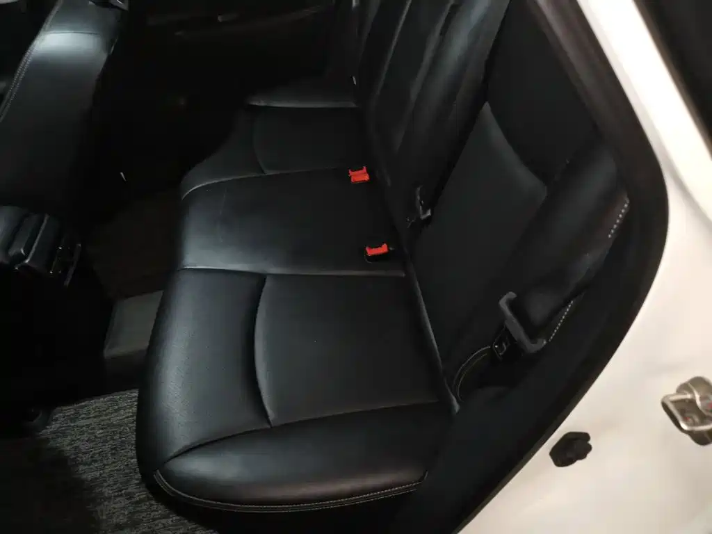 Nissan Tiida — миниатюра 18