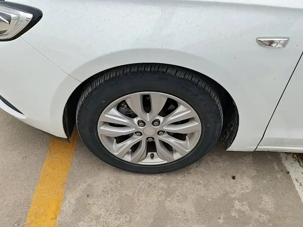 Buick Excelle — миниатюра 25