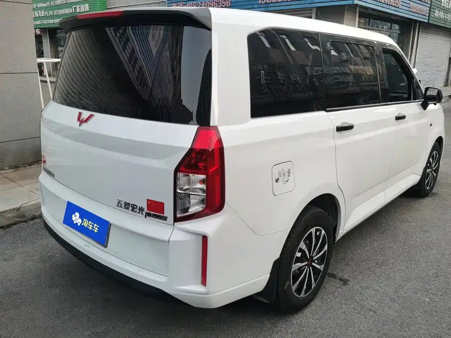 Wuling Hongguang PLUS — миниатюра 3