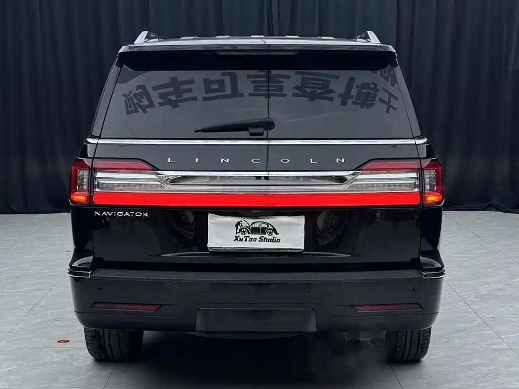 Lincoln Navigator — миниатюра 5