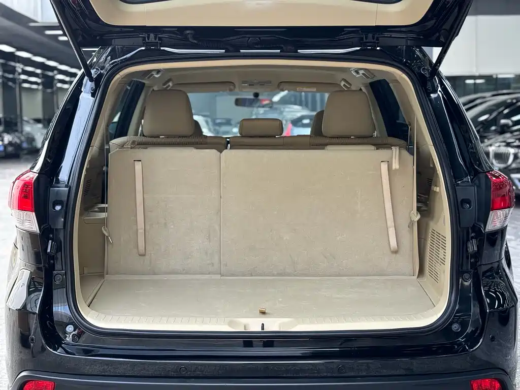 Toyota Highlander — миниатюра 11