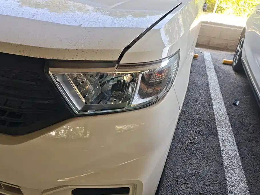 Wuling Hongguang V — миниатюра 5